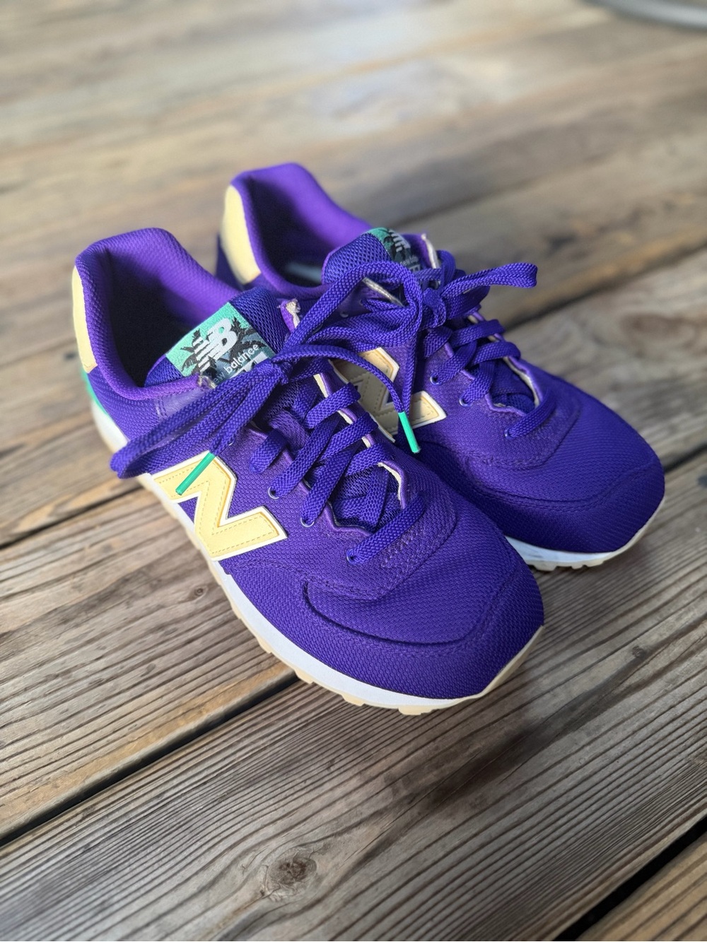 New Balance Women’s 574 Miami Palms Sneakers – Size 10 💜💚